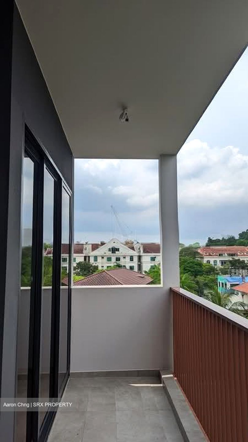 Royalgreen (D10), Condominium #551729091